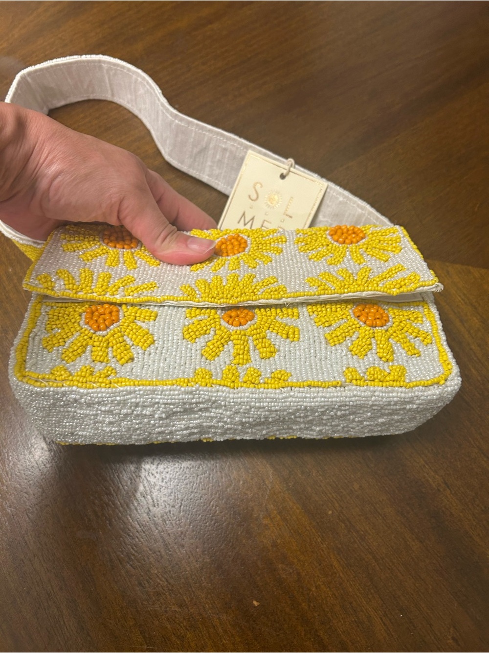 NWT SOL and MER Daisy 🌼 beaded handbag. - Picture 13 of 16